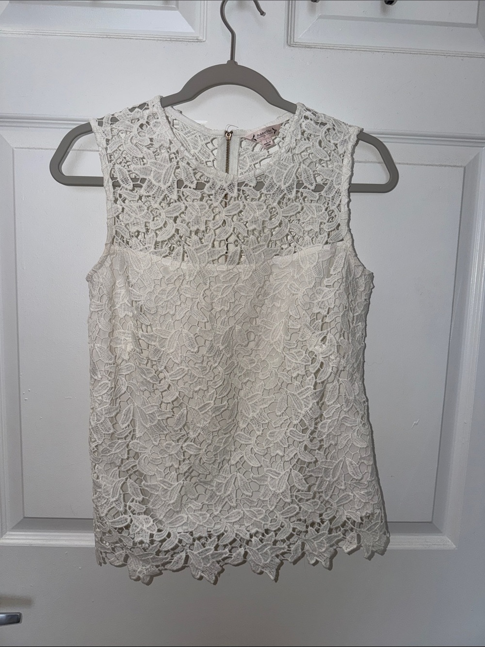 Cream Floral Lace Sleeveless Top